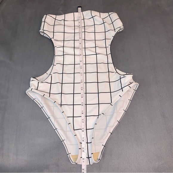 COPY - American Apparel Swim Grid monokini One-piece Bodysuit - Picture 4 of 14